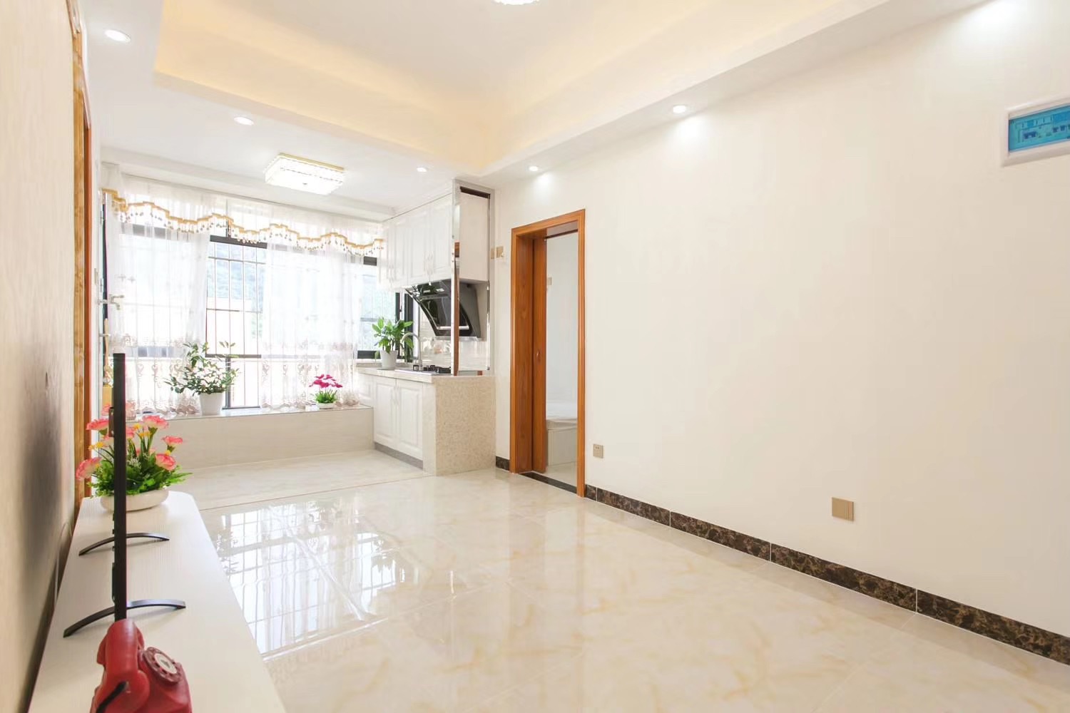 深圳西鄉黃麻布鳳凰名都均價?7500元/㎡帶裝修