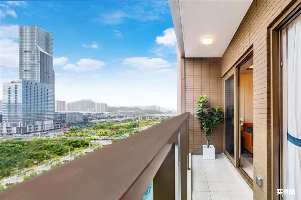 龍華鴻榮源天俊均價61500元/平