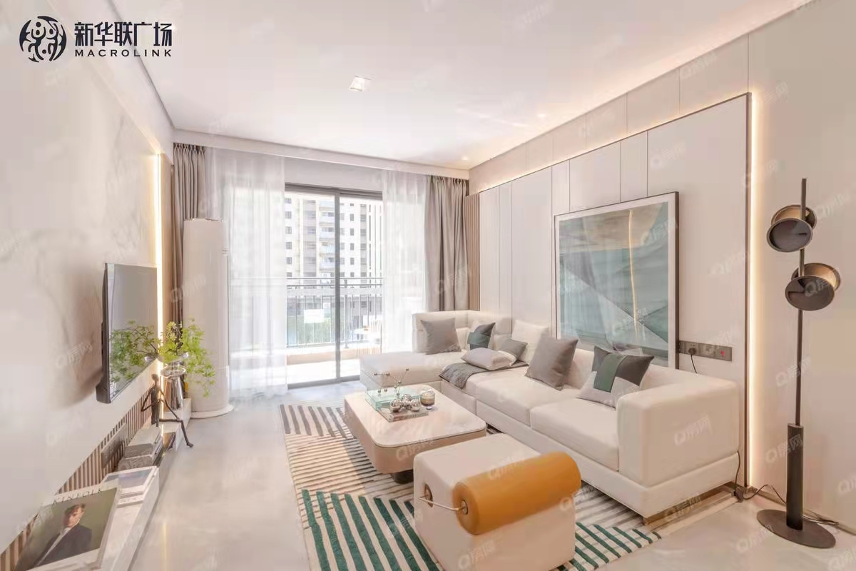 新華聯(lián)廣場(chǎng)均價(jià)-12000元/平