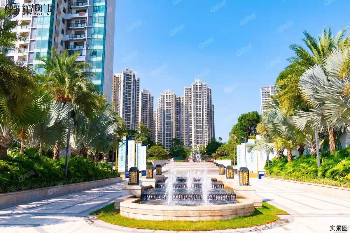 新華聯(lián)廣場(chǎng)均價(jià)-12000元/平