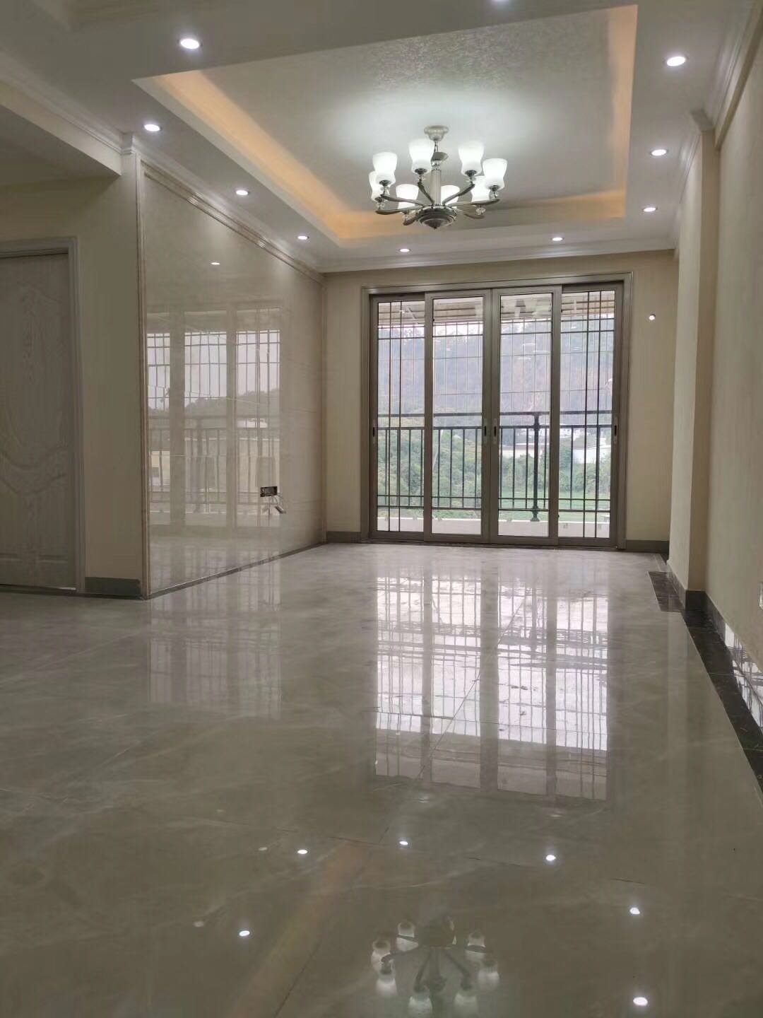 《南站新城》 大三房45.8萬一口價(jià)