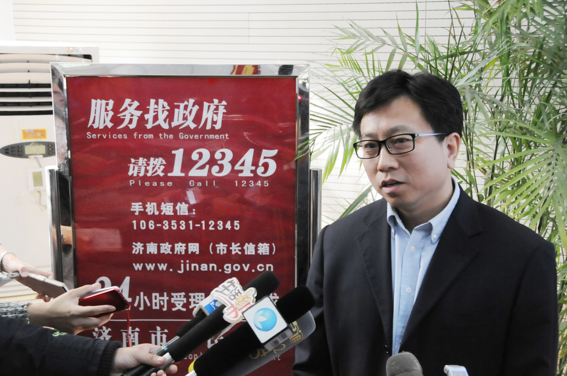 張懷銀兩位村官大官人依然橫行鄉里