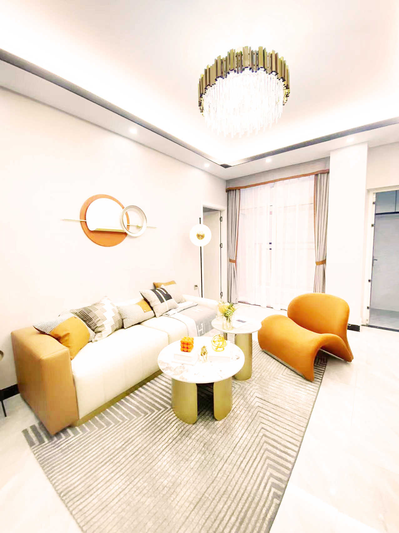  深圳石巖小產(chǎn)權(quán)房|雅居花園 首付35.8萬/套應(yīng)人石站600米